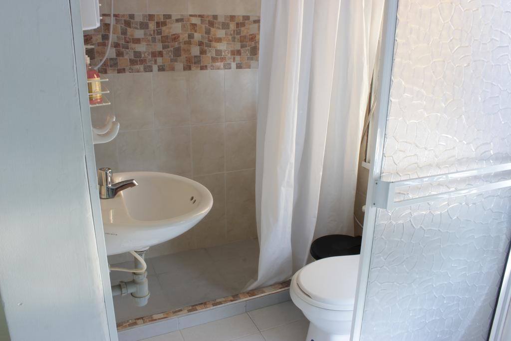 Hostal Tequendama Martha Santamaria Cali Exteriör bild