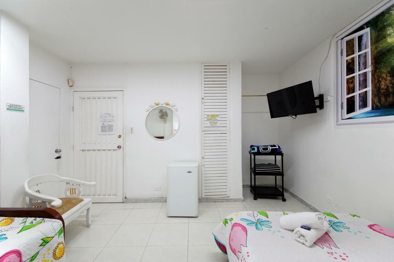 Hostal Tequendama Martha Santamaria Cali Exteriör bild